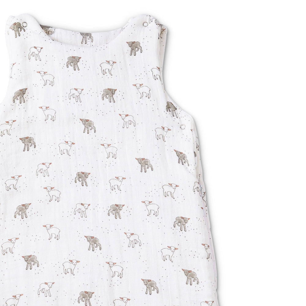 Pehr Little Lamb 1.0 TOG Sleep Bag. 100% organic muslin cotton. White with grey and white little lamb print.